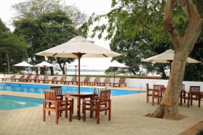 Гостиница The Lakeside at Nuwarawewa  Anuradhapura
